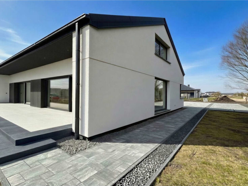 OSTATNI NOWOCZESNY DOM PRZY JEZIORZE – KAMERALNE OSIEDLE 7 DOMÓW – JAMNO, KOSZALIN