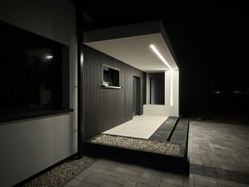 OSTATNI NOWOCZESNY DOM PRZY JEZIORZE – KAMERALNE OSIEDLE 7 DOMÓW – JAMNO, KOSZALIN